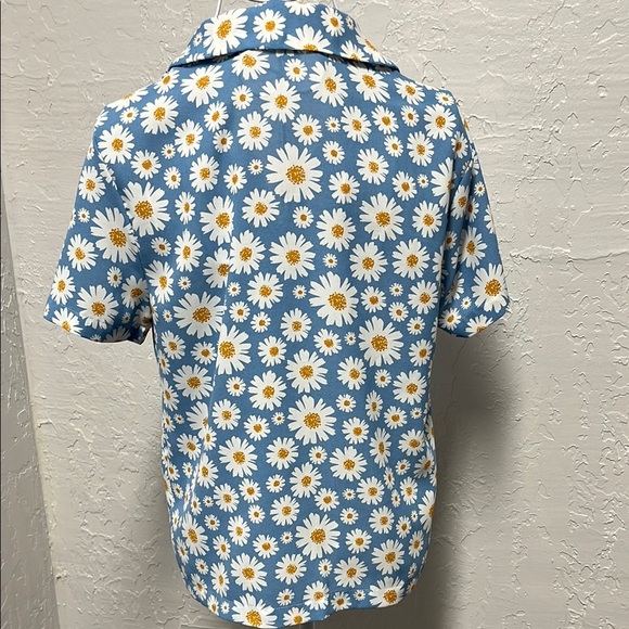 SHEIN Blue White Daisy Button Flowers Top Blouse - Picture 5 of 7